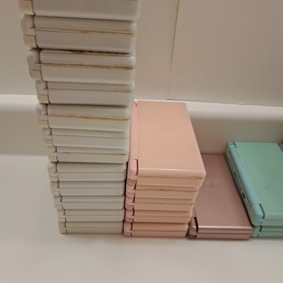 1X Nintendo DS Lite Console – Tested & Working – Includes Stylus + Charger - Picture 4 of 12